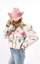 Load image into Gallery viewer, The Queen Bee
