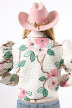 Load image into Gallery viewer, The Queen Bee
