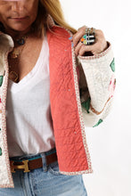 Load image into Gallery viewer, The Queen Bee
