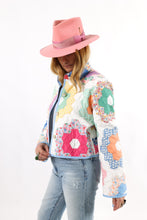 Load image into Gallery viewer, Slim Shortie
