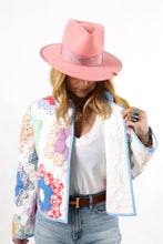 Load image into Gallery viewer, Slim Shortie
