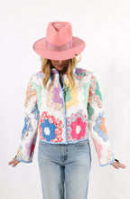 Load image into Gallery viewer, Slim Shortie
