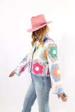 Load image into Gallery viewer, Slim Shortie
