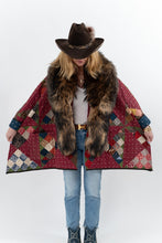 Load image into Gallery viewer, The Helen with Fur
