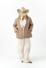 Load image into Gallery viewer, The Qulited Blazer
