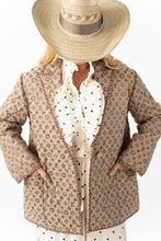 Load image into Gallery viewer, The Qulited Blazer
