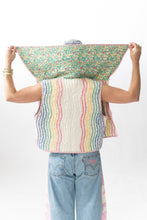 Load image into Gallery viewer, Le Zip Crop Vest

