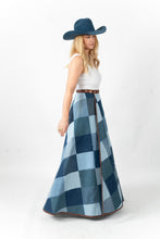Load image into Gallery viewer, The Class Act Quilted Maxi Skirt
