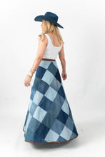 Load image into Gallery viewer, The Class Act Quilted Maxi Skirt
