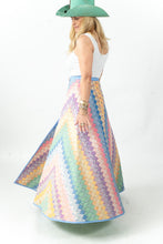 Load image into Gallery viewer, The Class Act Maxi Quilt Skirt
