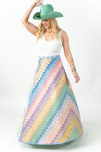 Load image into Gallery viewer, The Class Act Maxi Quilt Skirt
