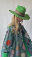 Load and play video in Gallery viewer, The Helen Quilt Jacket - Longer Sleeves
