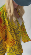 Load and play video in Gallery viewer, The Helen Quilt Jacket - Longer Sleeves
