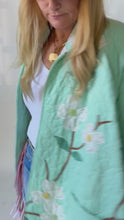Load and play video in Gallery viewer, The Helen Quilt Jacket - Longer Sleeves
