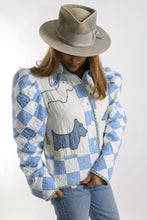 Load image into Gallery viewer, The Queen Bee

